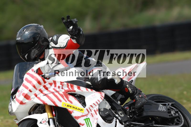 Archiv-2022/13 25.04.2022 Plüss Moto Sport ADR/Freies Fahren/646